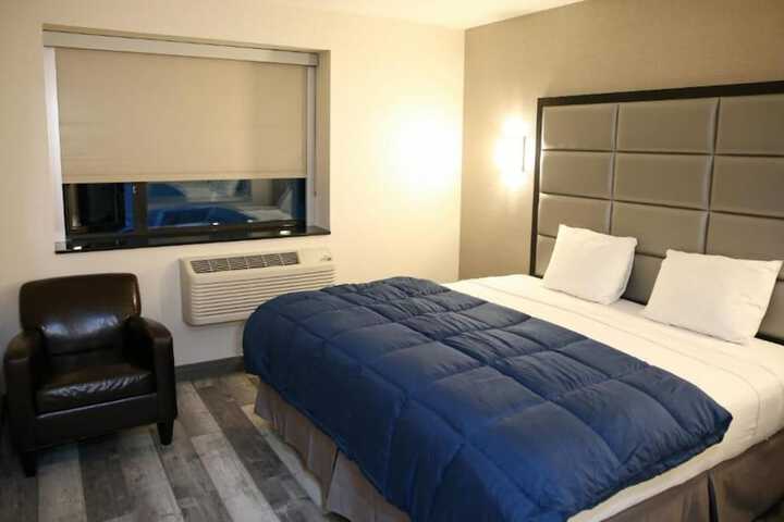 Room 11 of 24