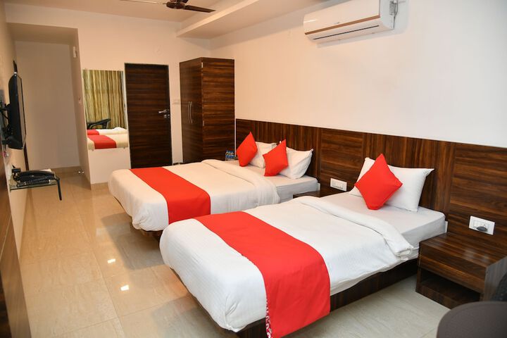 Room 4 of 44