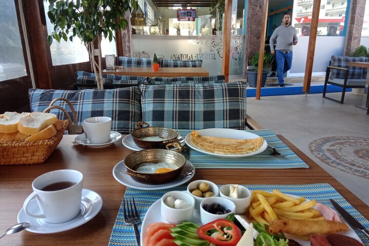 Breakfast/Coffee Service 32 of 44