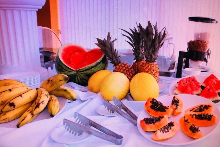 Dining 2 of 27