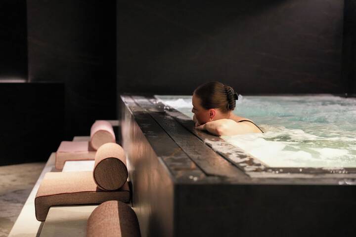 Pool 67 of 107