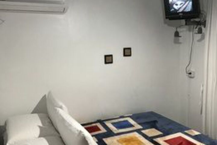 Room 34 of 60