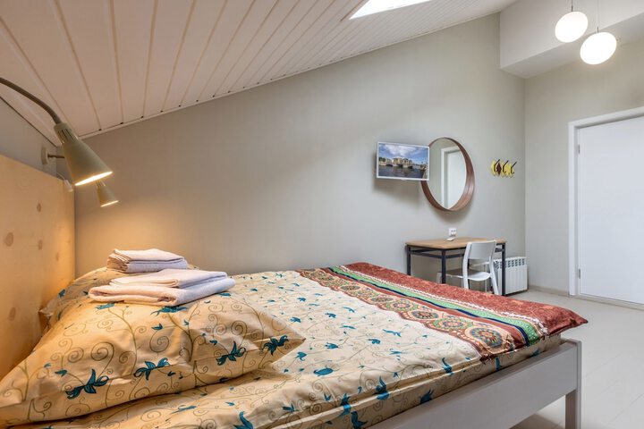 Room 25 of 49