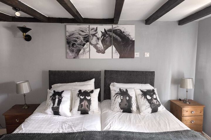 Room 17 of 57