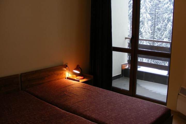 Room 4 of 23