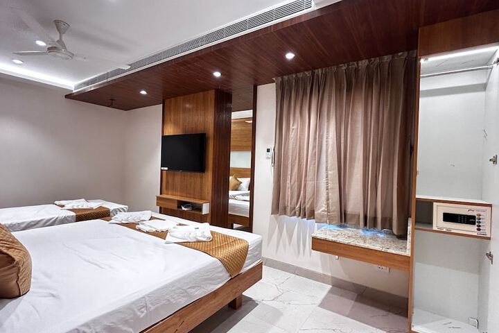 Room 9 of 23