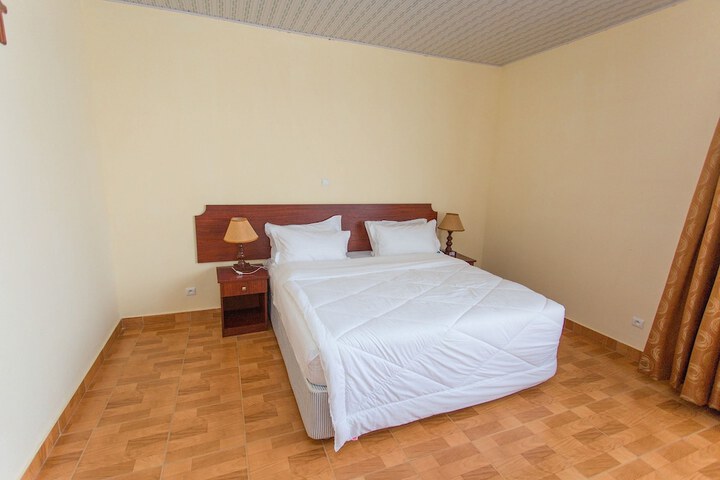 Room 10 of 44