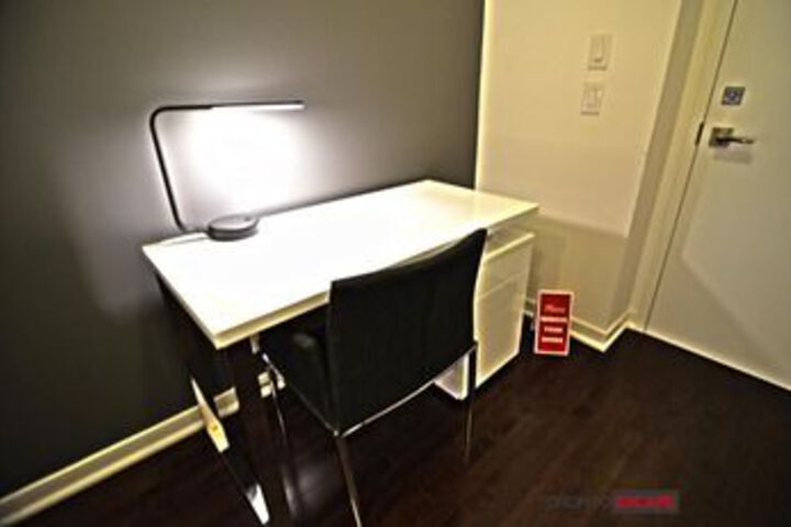 Room 15 of 23