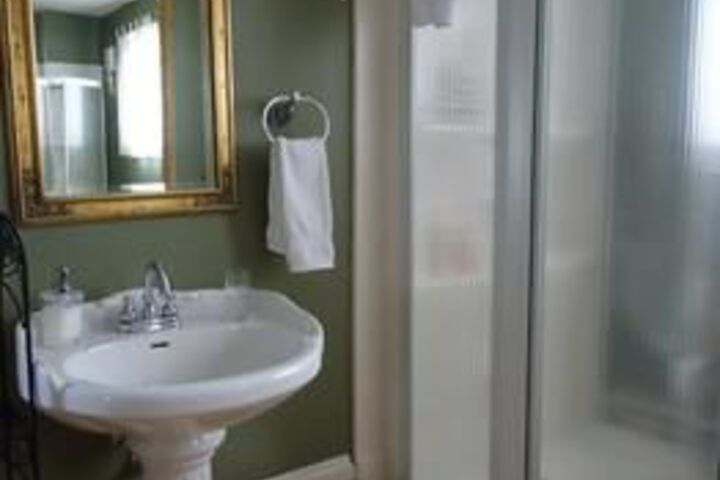 Clean Restrooms