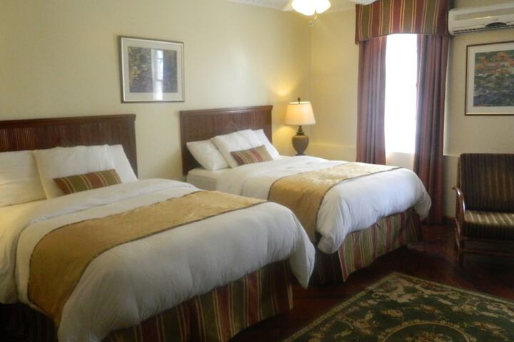 Room 7 of 43