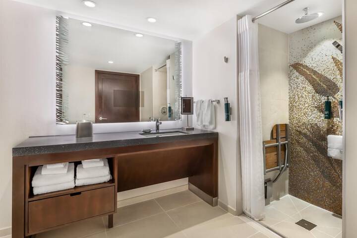 Clean Restrooms