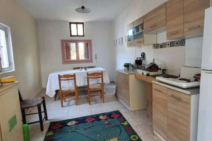 Room 3 of 16