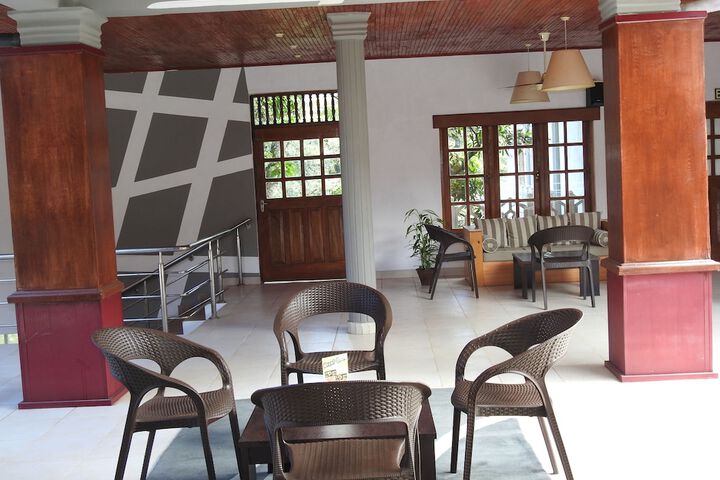 Concierge desk
