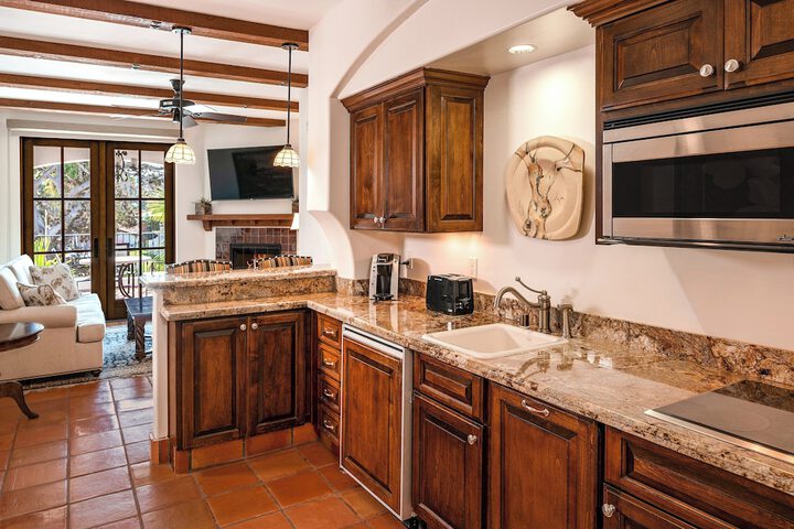 Private kitchenette