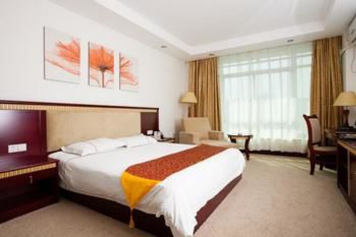 Room 14 of 68