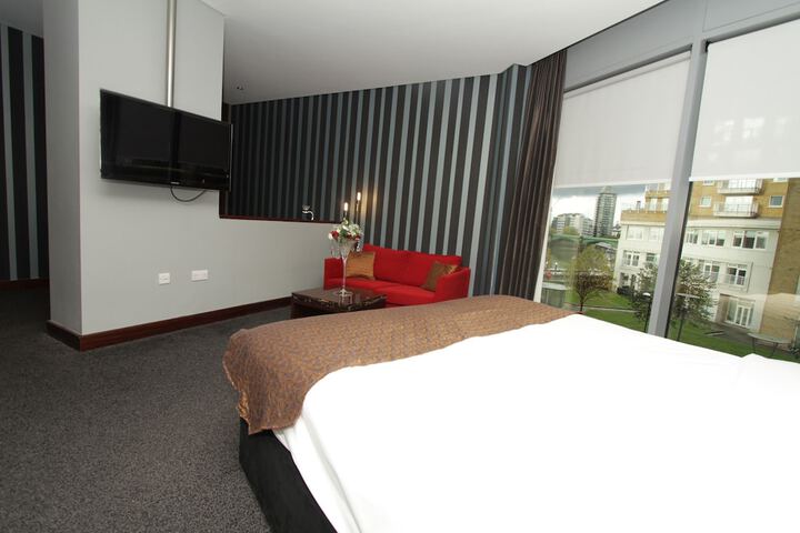 Room 34 of 117