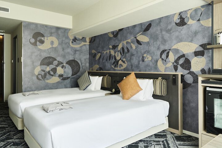 Room 20 of 143