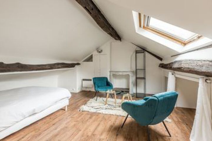 Room 43 of 170