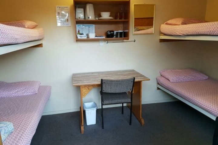 Room 22 of 48