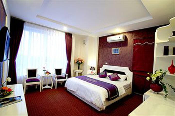Lavish Centre Hotel