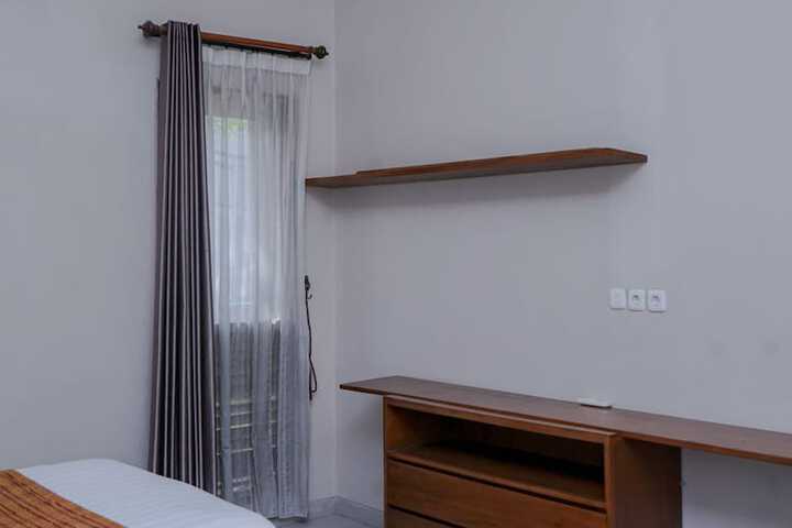 Room 44 of 188