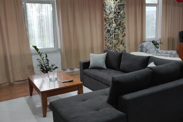 Room 21 of 37