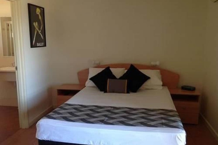 Room 8 of 52