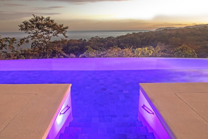 Pool 74 of 120