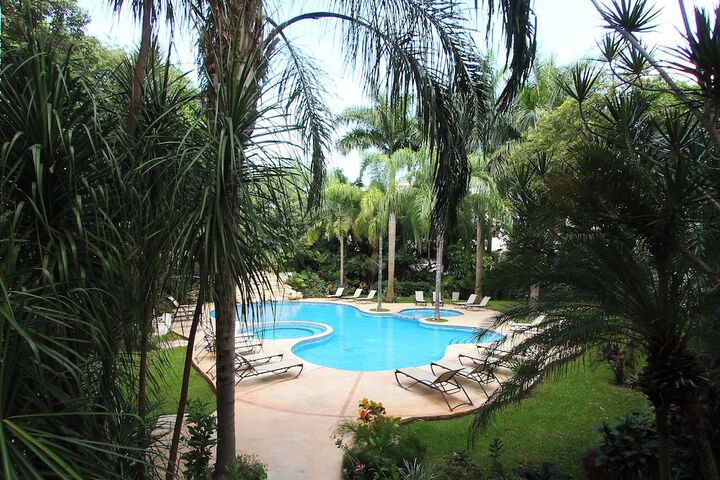 Pool 382 of 426