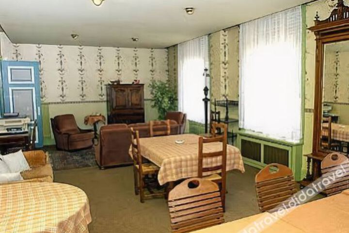 Hotel Interior 3 of 18