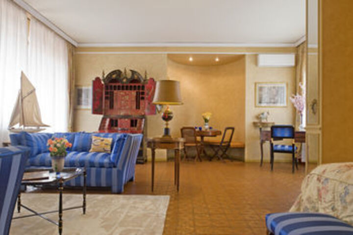 Room 22 of 28