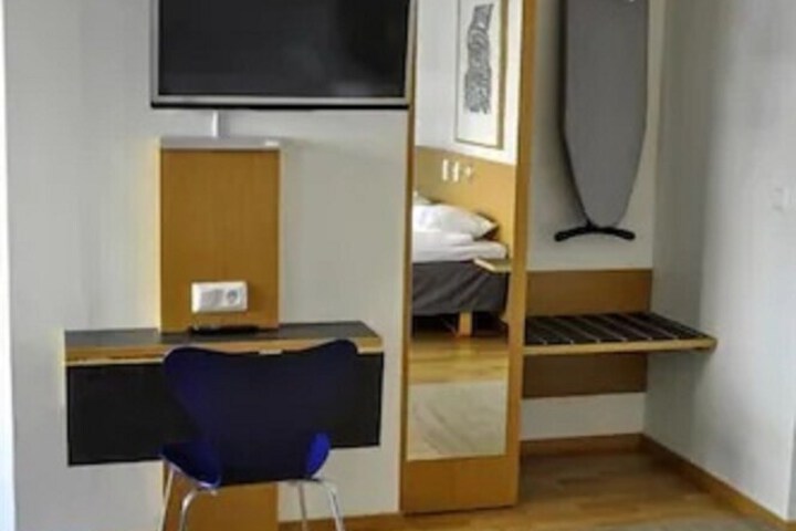 Room 20 of 58