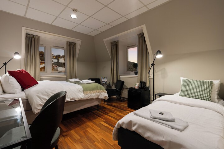 Room 20 of 37