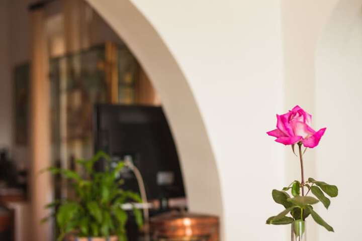 Concierge desk