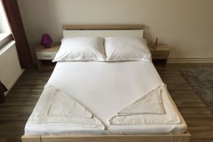 Room 44 of 69