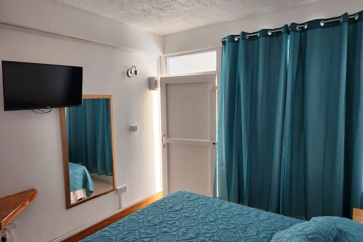 Room 22 of 98