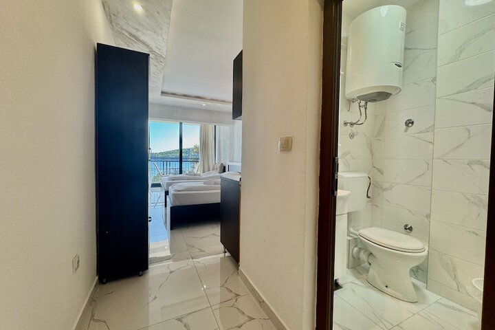 Room 20 of 83