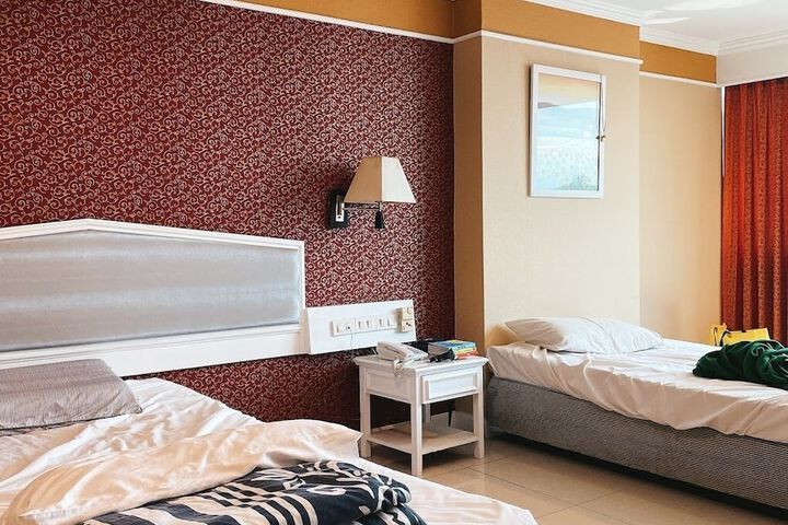Room 15 of 41