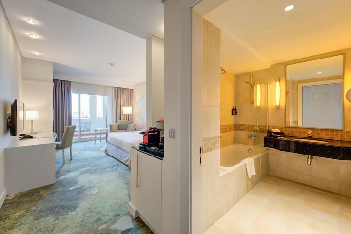 Room 12 of 87