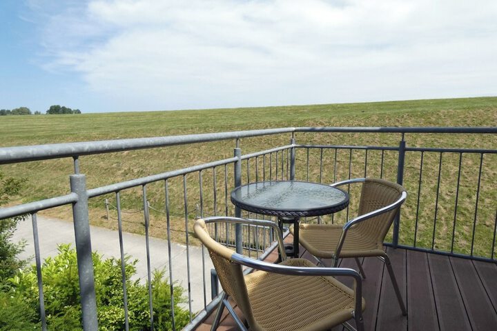 Terrace/Patio 32 of 100