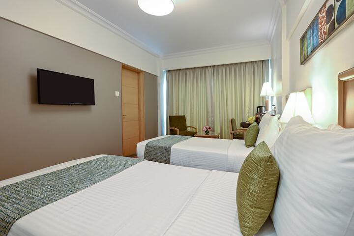 Room 45 of 110
