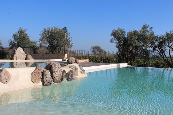 Pool 68 of 108