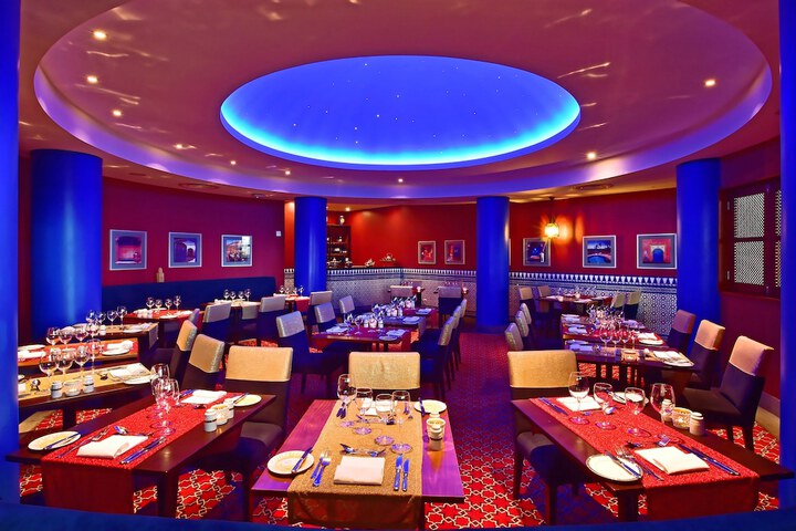 Dining 218 of 411
