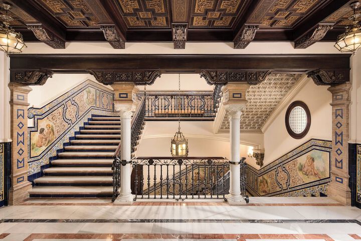 Hotel Lobby