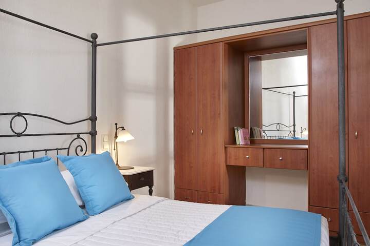 Room 10 of 44