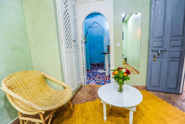 Room 46 of 74