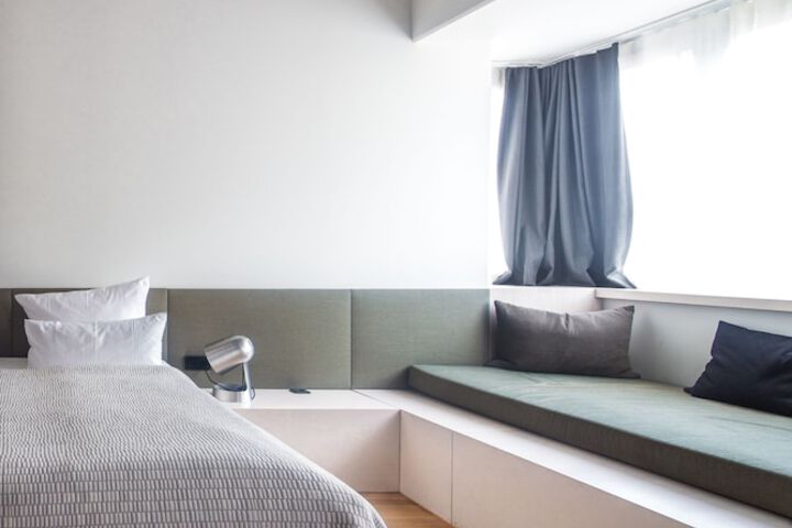 Room 13 of 52