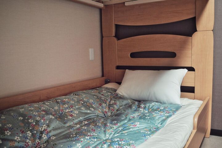 Room 6 of 85