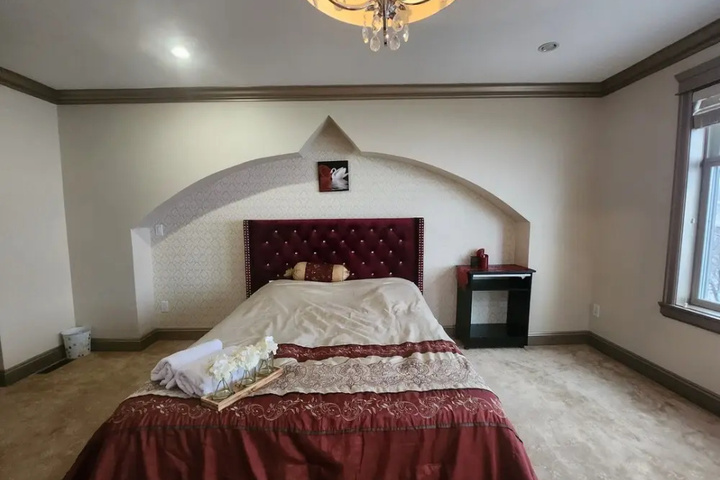 Room 3 of 50