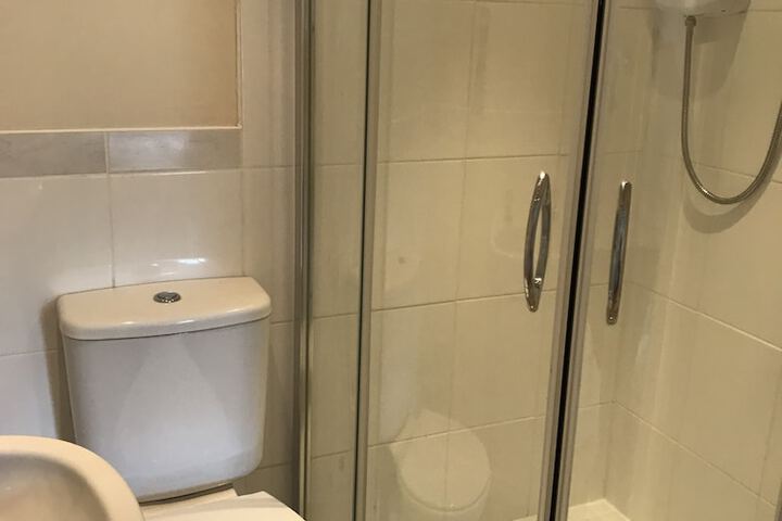 Room 12 of 21